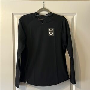 Under Armour Black Long Sleeve softball pullover hoodie NWOT